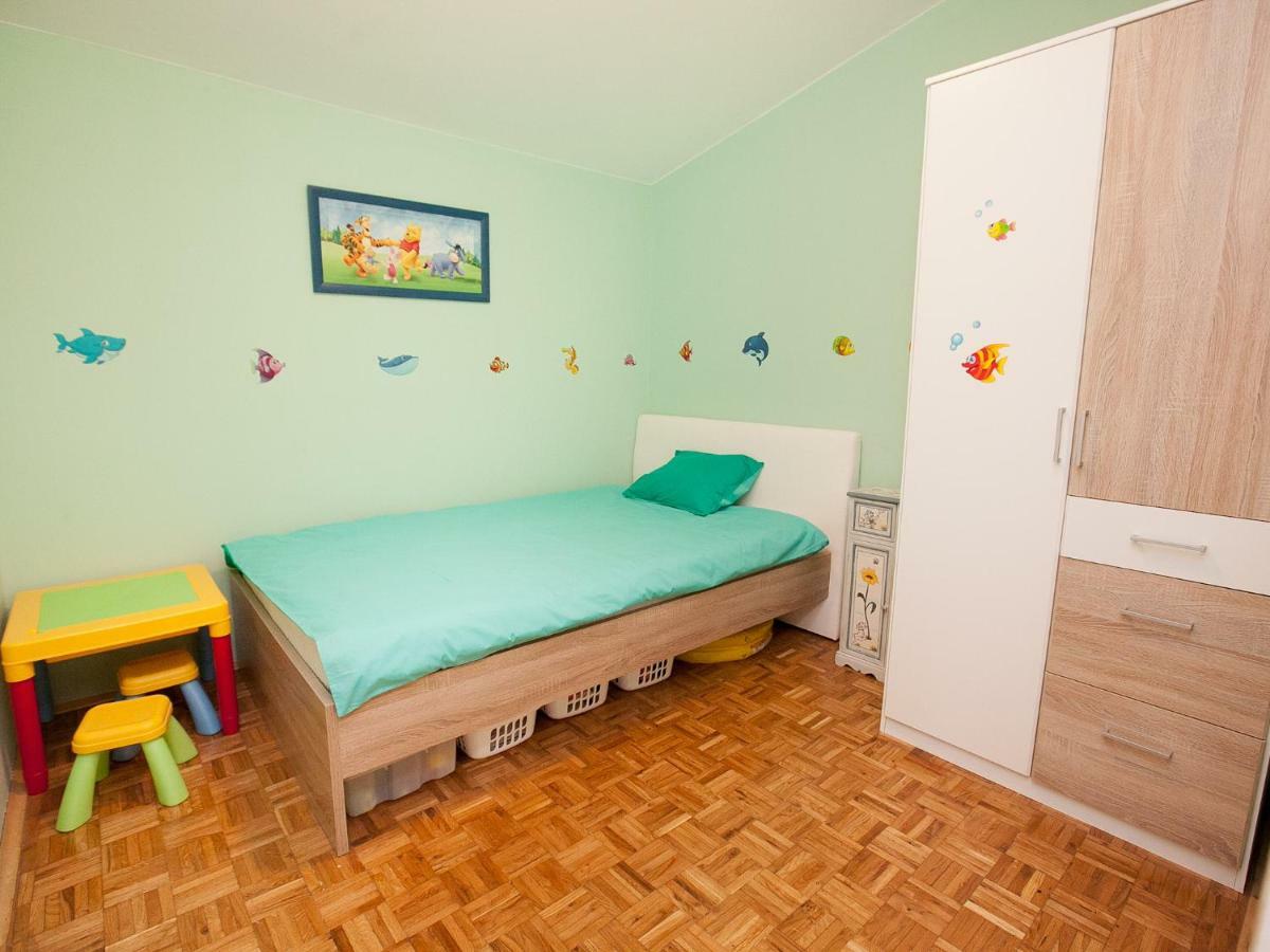 Marija Apartma Vir
